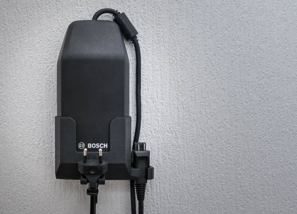Wandhalterung für Ladegerät Netzteil von Bosch BPC-Smart E-Bike Halterung